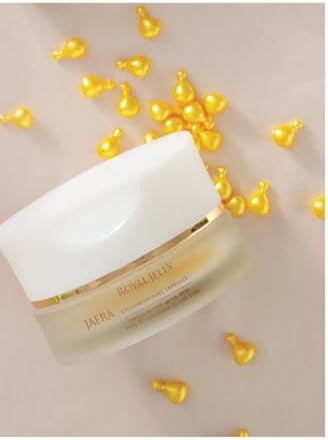 Jafra Royal Jelly single use eye care capsules close up view