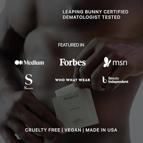 Close-up of PRIVATES intimate wipes ingredients highlighting aloe and hyaluronic acid