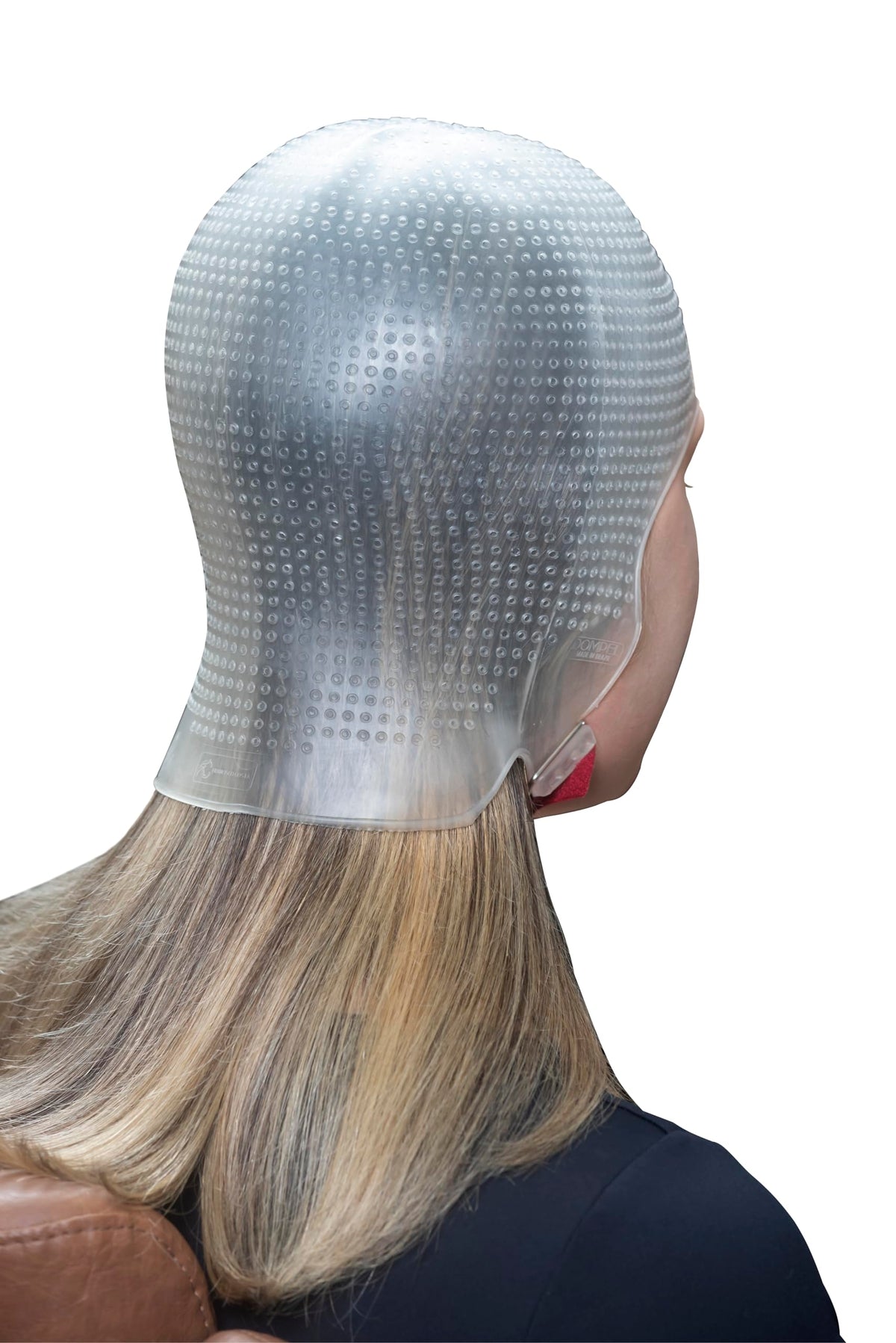 Curved nape design of Dompel Sparta 2.4K hair cap