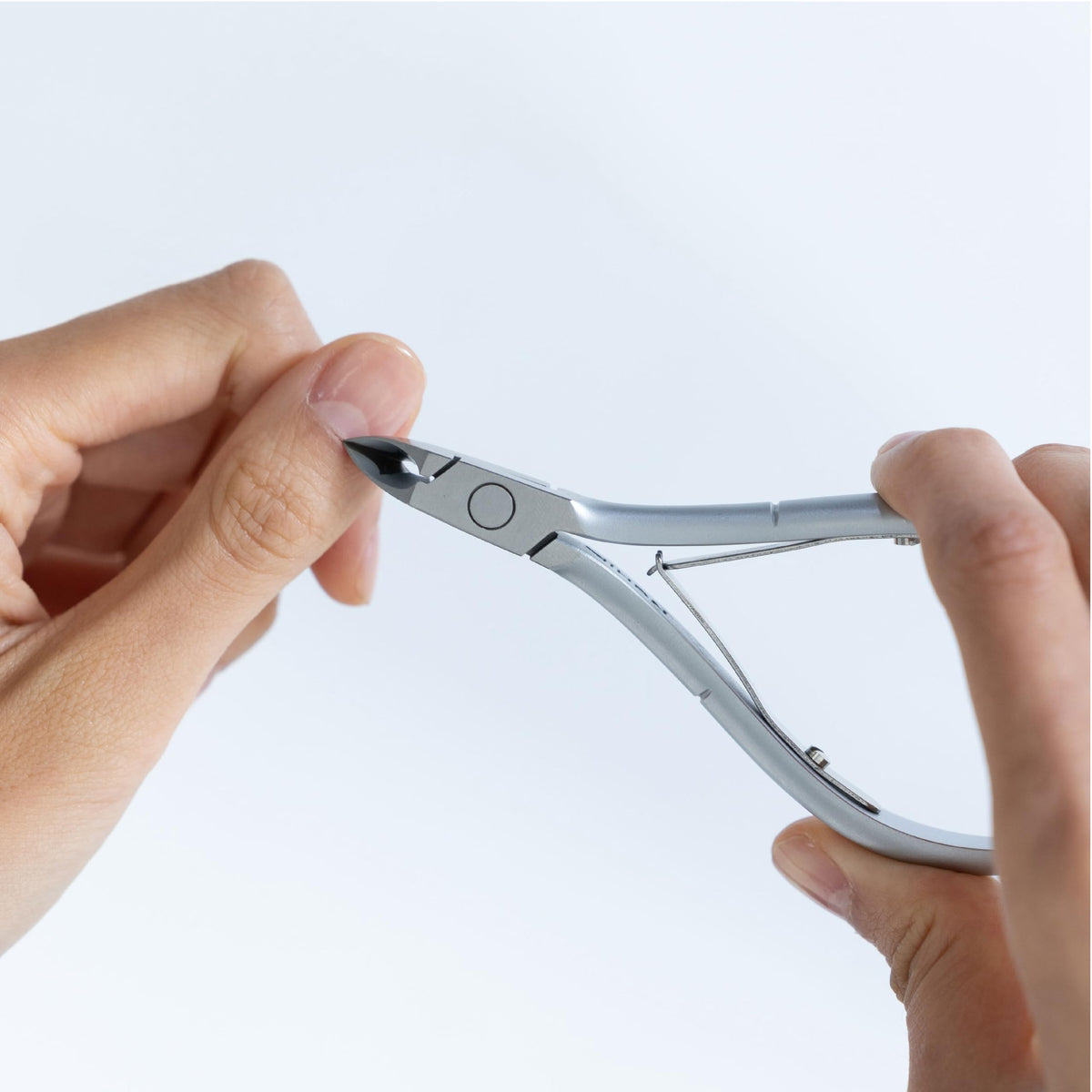 Nghia D-07 cuticle nipper packaging and tool set