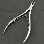 Side profile of LePinko 20 degree angle cuticle trimmer