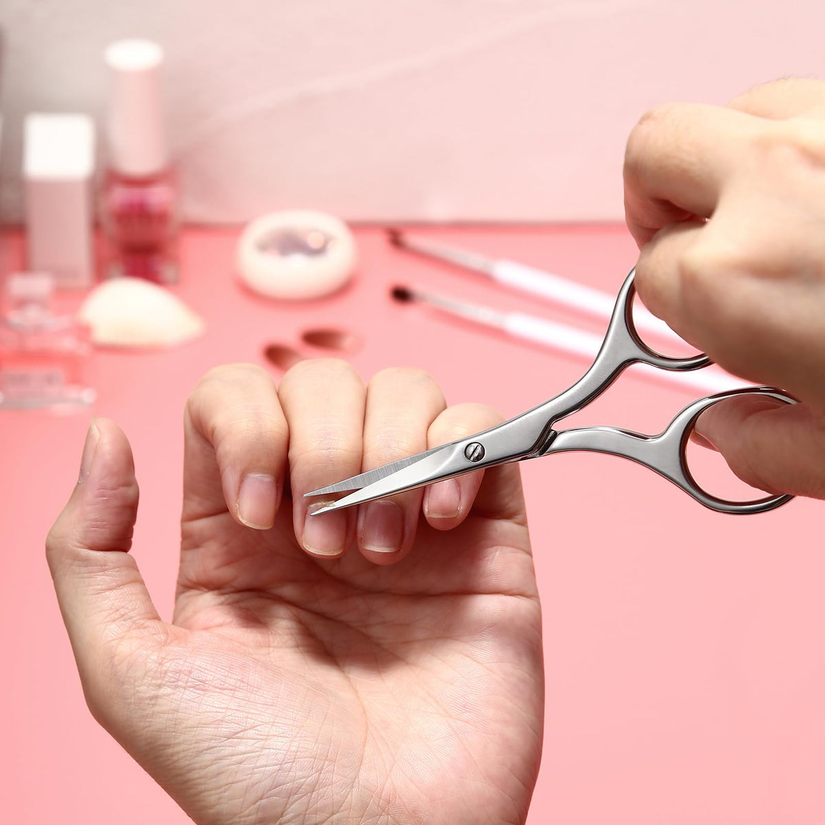 LIVINGO professional nail trimmer packaged neatly representing premium grooming tools.