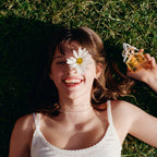 Side view of Marc Jacobs Daisy women perfume bottle