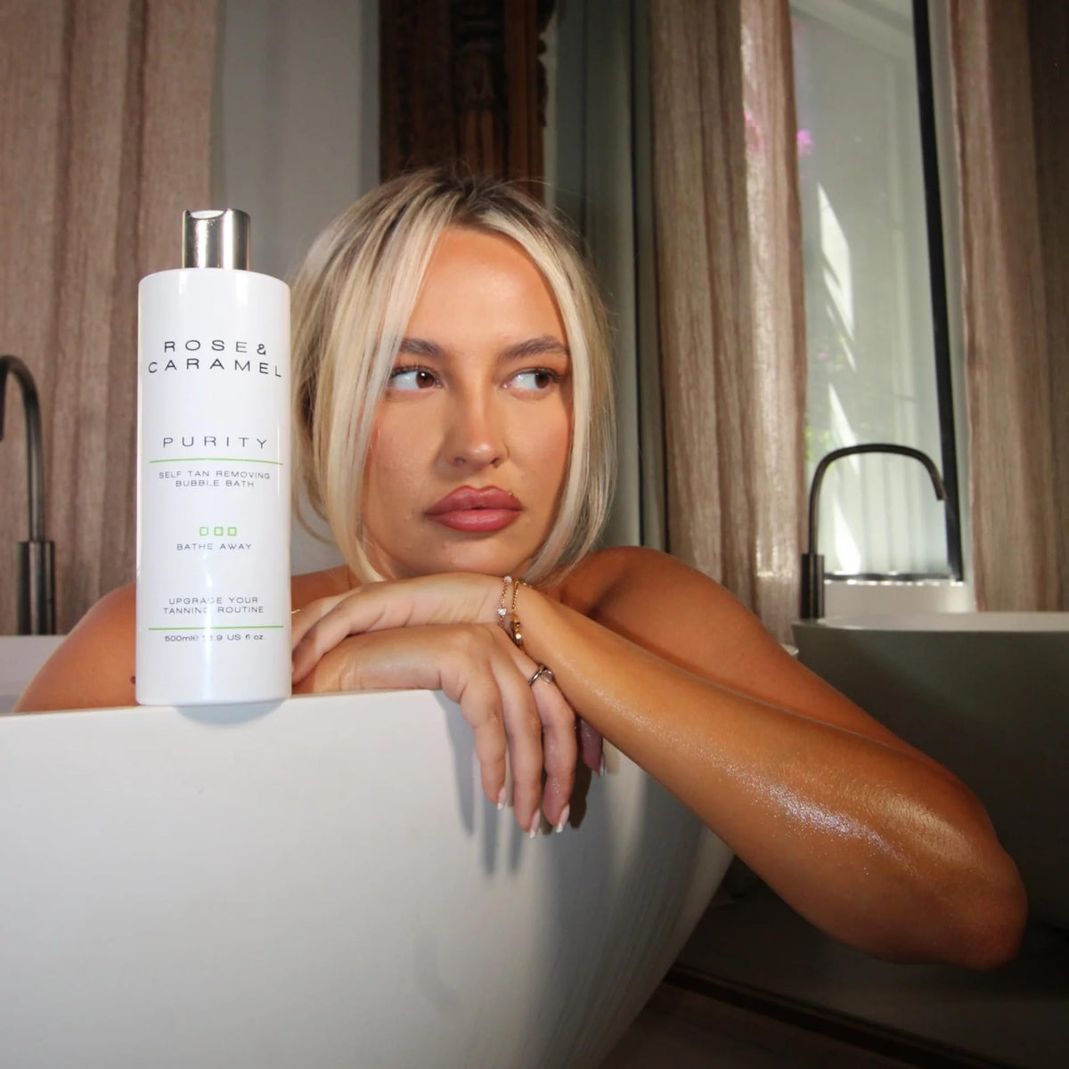 Texture of Rose and Caramel self tan removing bubble bath