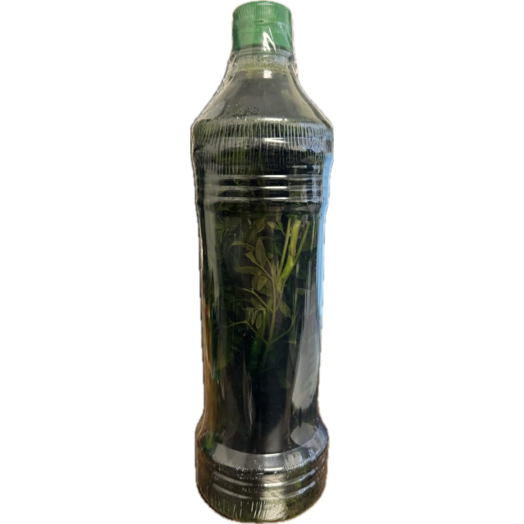 Close up of Bano Con Hierba de Ruda protective herbal bath bottle.