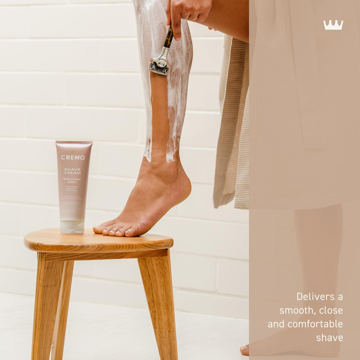 Texture demonstration of concentrated foam free Cremo shaving cream
