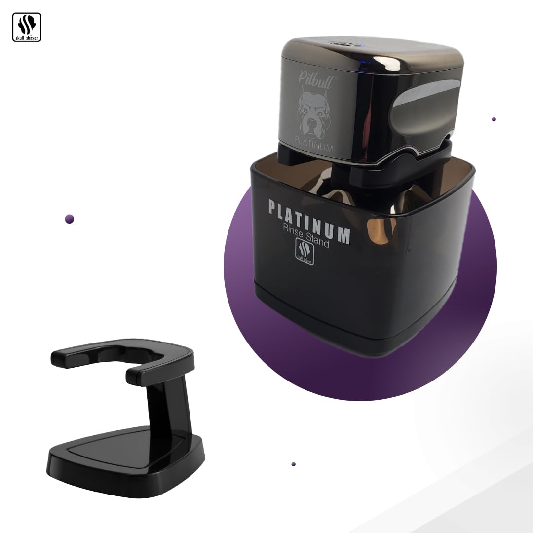 Water container accessory filled with liquid demonstrating the automatic blade flushing and cleaning process.