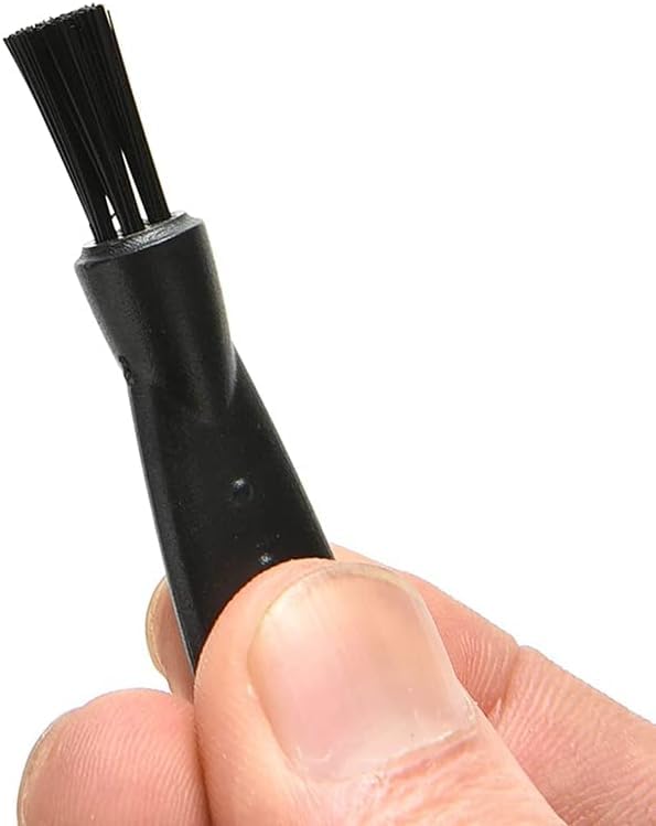 LinMei cleaning brush double-sided nylon bristles detail