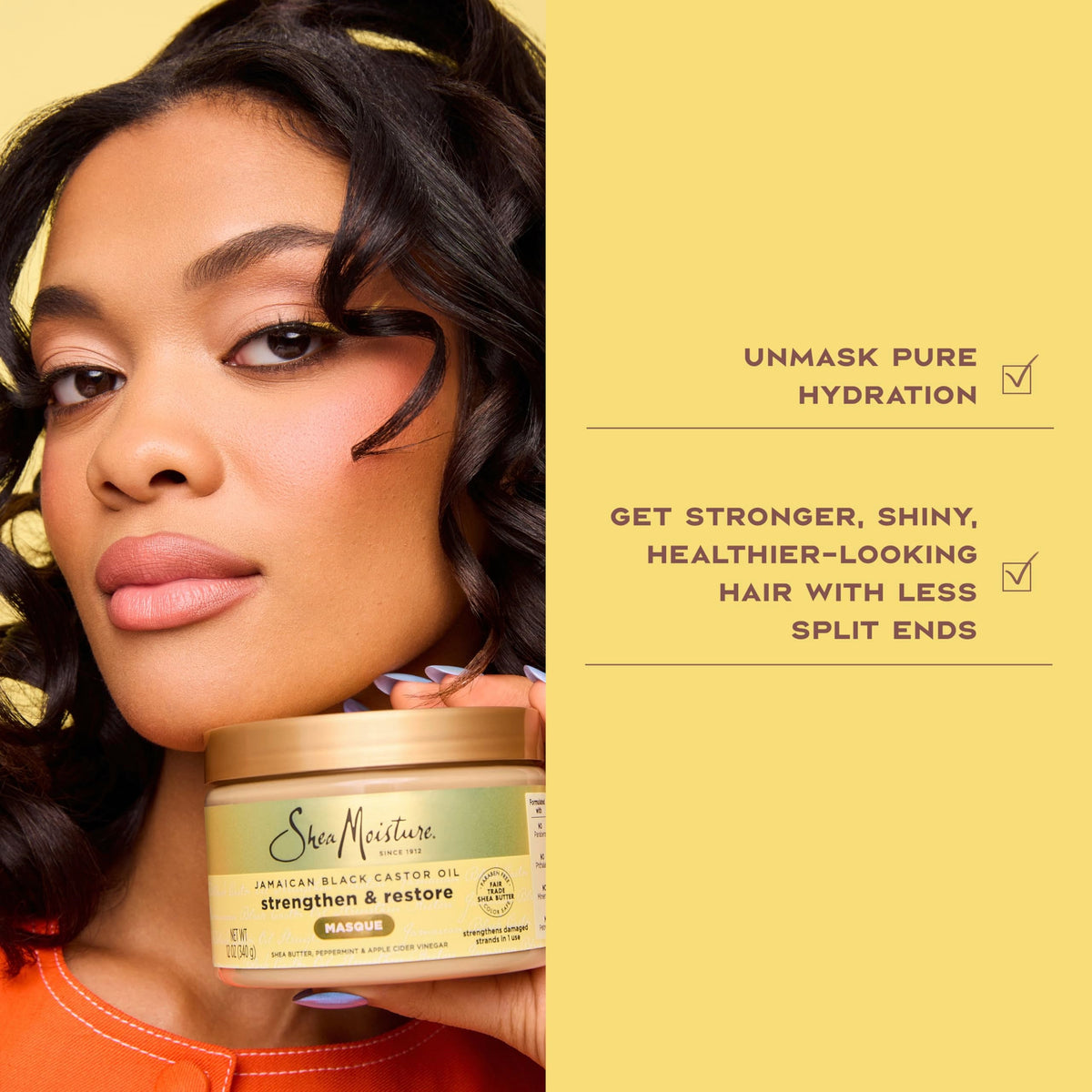 Applying SheaMoisture Strengthen and Restore Masque
