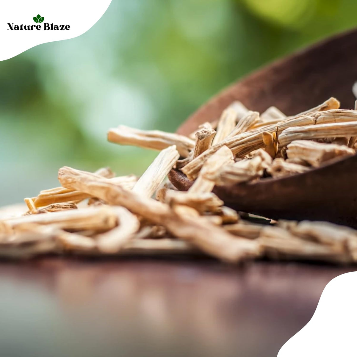 Side view of Nature Blaze Shatavari whole root pouch detailing supplement facts.