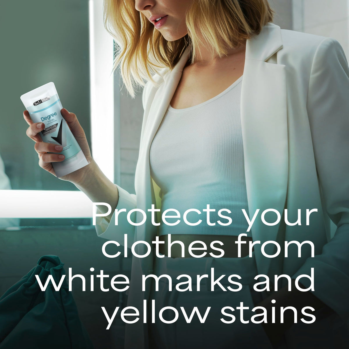 Degree MotionSense technology anti white marks stick formula close up view