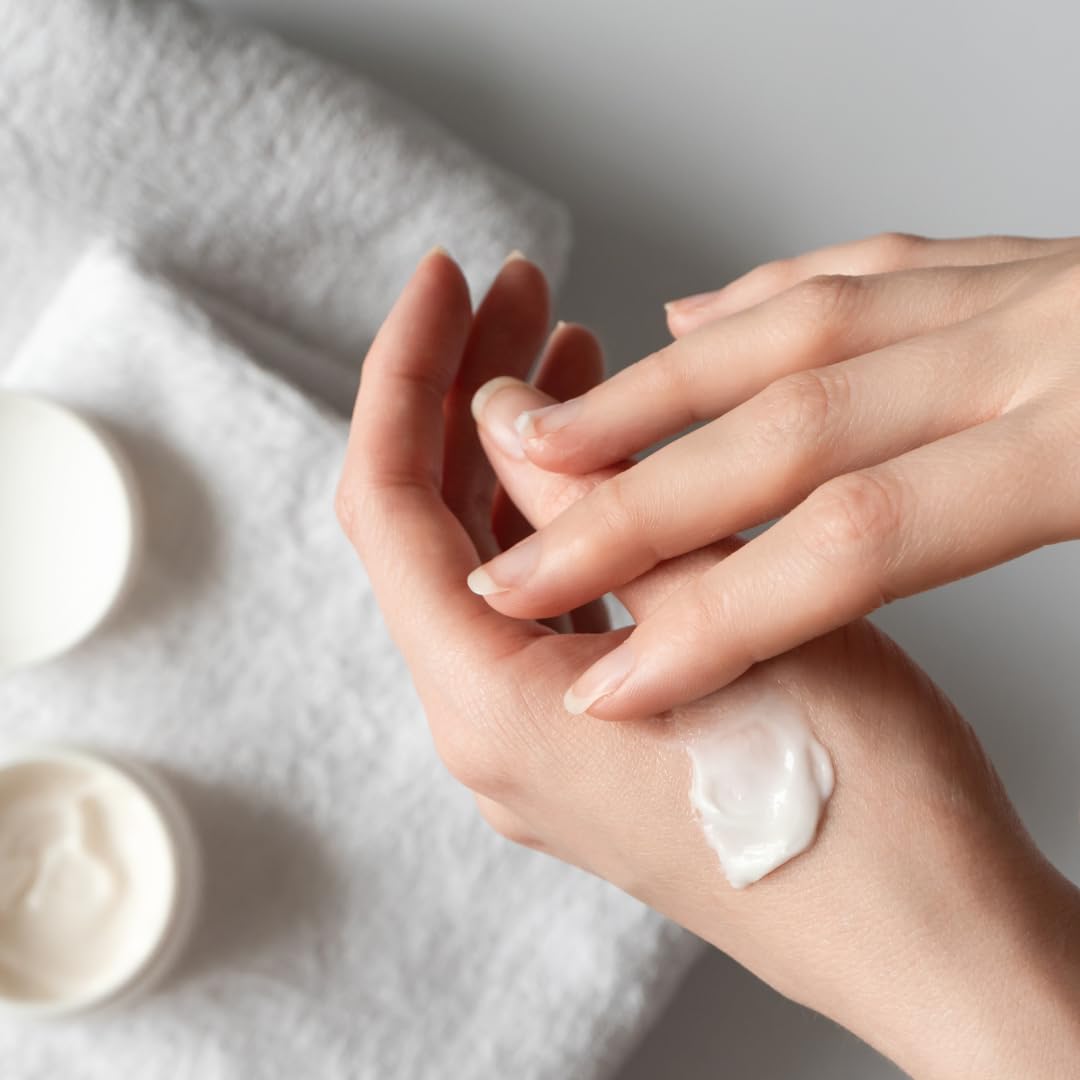 Pure Original Ingredients Hyaluronic Acid Powder bag and measuring scoop